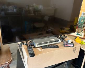 Sony TV w Remote