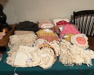 Love these vintage doilies, colorful and well cared for