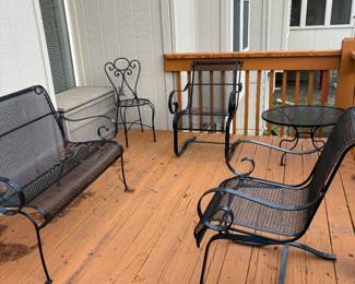 Lovely Black outdoor furniture. Spring chairs
