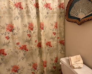 Lovely shower curtain.