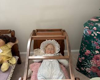 Beautiful Dolls; Sabine Esche Sigi Kid Dolls, Lee Middleton Dolls, Cabbage Patch Dolls, Precious Moments Hula Doll, Stupsi Dolls. Al in remarkable condition.