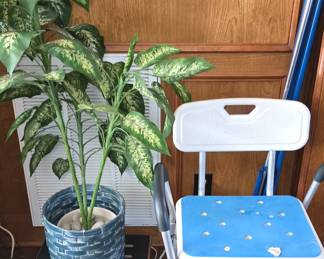 Shower Chair - Artificial Plant 