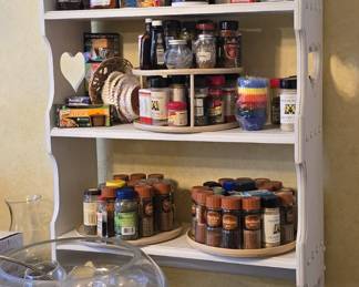 Farmhouse Shelf - kitchen Spices