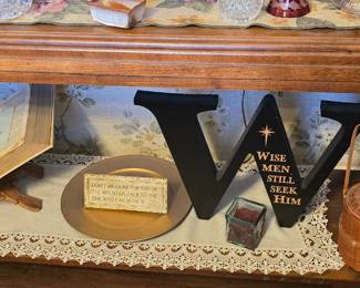 Bible - Book Rack - Wise Men