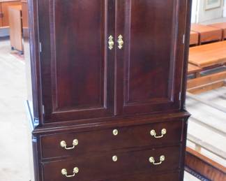 Stickley Gentlemans Chest