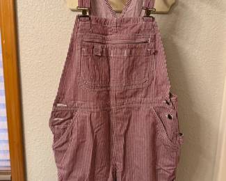 228 DuluthTradingCompanyRedRailroadStripeShortsOverallsL