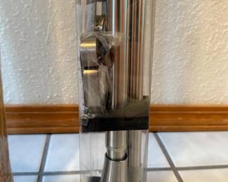 282 3NIBStainlessSteelInOutdoorRodSetWithFlareFinials