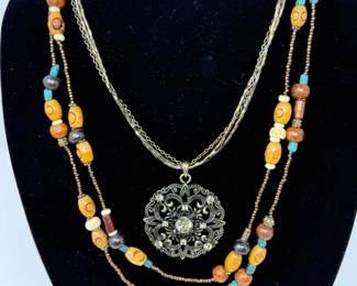 296 MixedMediaBeadedFiligreePendantNecklaces