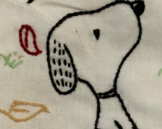 77 VintageHandCraftedPeanutsTiedQuiltTiedCribQuilt