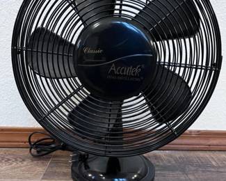 138 RoundAccutekOscillatingFan