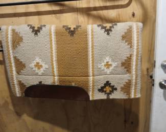 Beautiful horse saddle matt comes with pad built in 