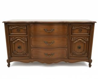 Bassett Furniture French Provincial Dresser fourth image