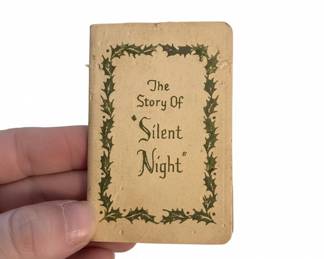 The Story of Silent Night Miniature Book  third image