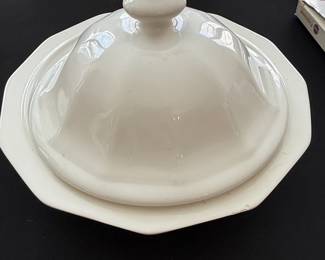 Hall China Company Rose Parade Covered Casserole Dish second image