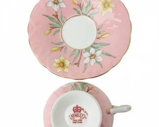 Aynsley Bone China Teacup and Saucer Set Daffodil Pattern second image