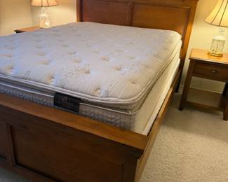 QUEEN SIZE POTTERY BARN HEADBOARD/FOOTBOARD AND SIDE RAILS