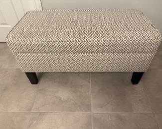 STORAGE BENCH
