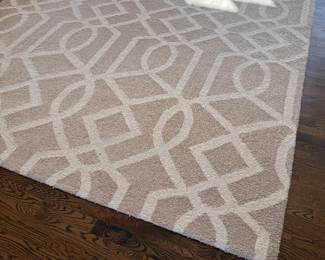 7.5 X 9.5 100% WOOL RUG BY LINEAR COLLECTION