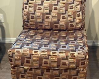  MULTI TONE BROWN ARMLESS CHAIR