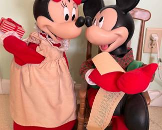 Vintage Santas Best Animated Mickey and Minnie Mouse Christmas Figures (works!)