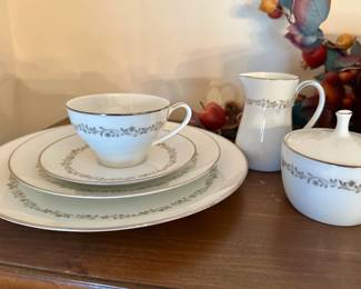 Mikasa Monte Carlo Fine China Dinnerware Set