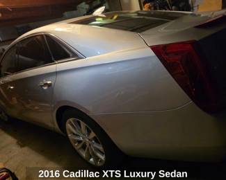 2016 Cadillac XTS Luxury Sedan 65,000 miles