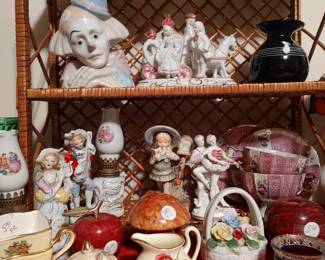 Misc figurines and china ware