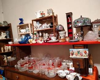 Items in dining room