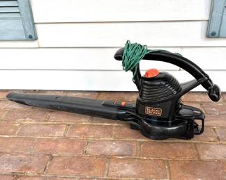 Black and Decker Electric Leaf Blower 