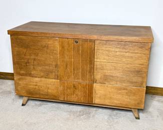 Mid Century Modern Lane Cedar Chest 