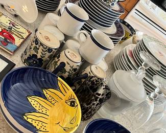 THE SUN IS SHINING ALL OVER THIS ESTATE!