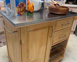 LIKE NEW CHEF PREP ISLAND - STAINLESS TOP AND WHEELS