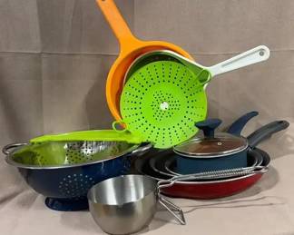 Skillets More Kitchen Items