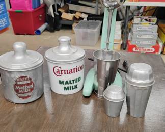 Vintage Milk shake machine with all the pieces and it WORKS!! Great piece 