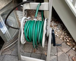 Suncast Hose Reel Cart