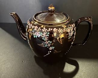 Vintage Japanese Moriage Black Glazed Porcelain Teapot 