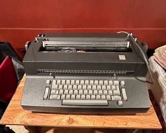 IBM Selectric II Typewriter