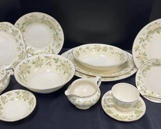 Eggshell Nautilus Green Dishware Set