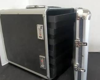 Travel Jewelery Chest 