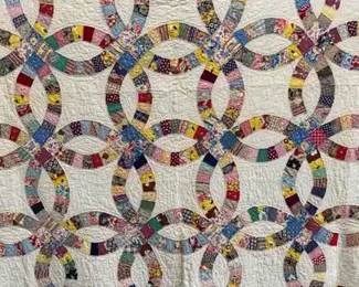 Vintage Wedding Ring Quilt and Vintage Linen