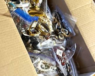 JEWELRY! Ready to be displayed