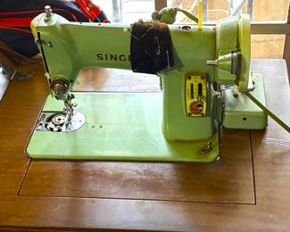 vintage mint green Singer 185 sewing machine