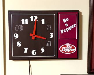 vintage Dr Pepper "10, 2 and 4 - Be a Pepper" advertising wall clock.