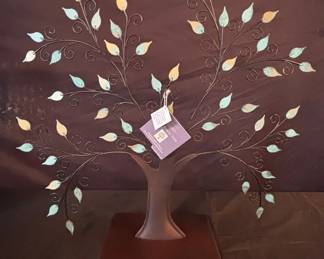 Family tree photo frame display