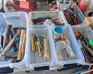 Hammers/Screwdrivers/Pliers 