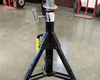 Sumner Fold-A-Jack 2500LB Capacity Pipe Stand 