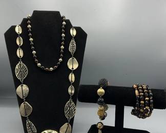 Black And Gold Beaded Necklace And Bracelets