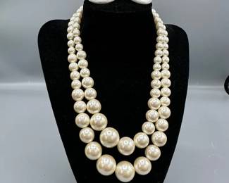 Pearl Necklace And Earrings Set