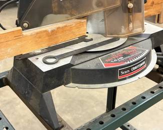 Sears Craftsman 10inch motorized miter saw.
