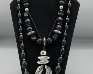 Black And Silver Beaded Necklace Set